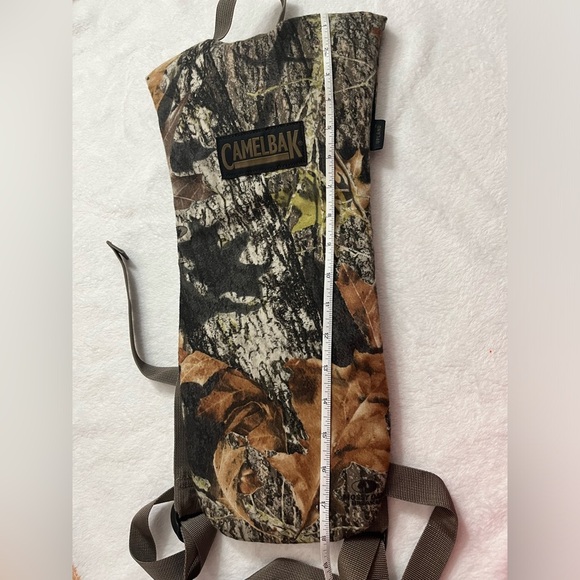 Camelbak camouflage hydration hike/hunt backpack bundle w/ 2 bladders 1.5L&3L - Picture 2 of 9